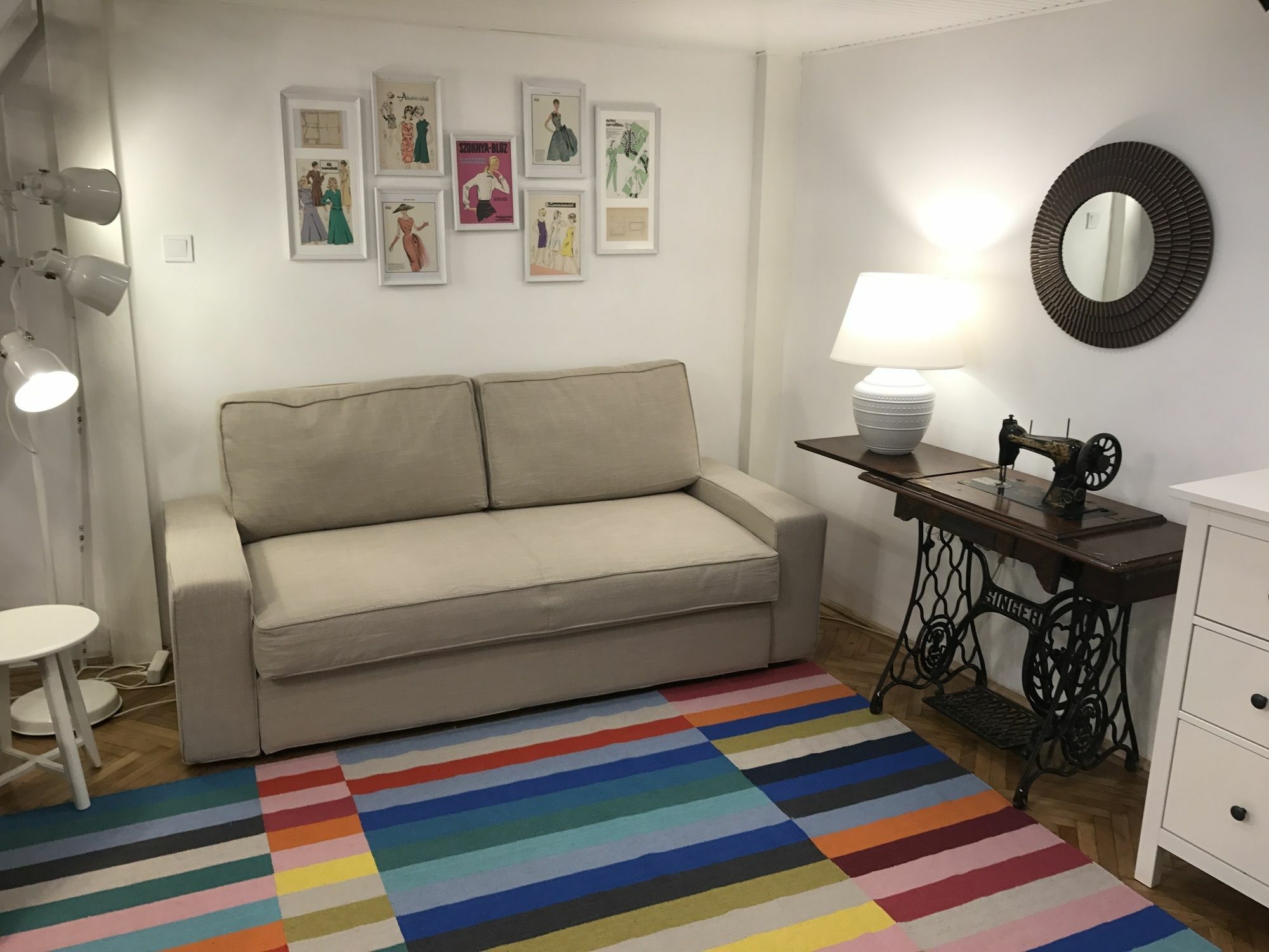 Ambassador Apartment Budapest Exteriör bild